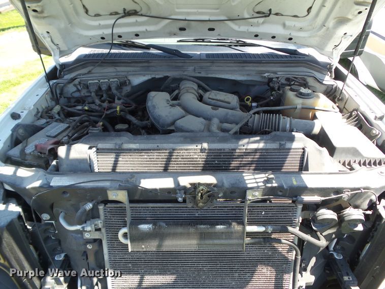 image for item EM9993 2008 Ford F350 Super Duty  utility bed pickup truck