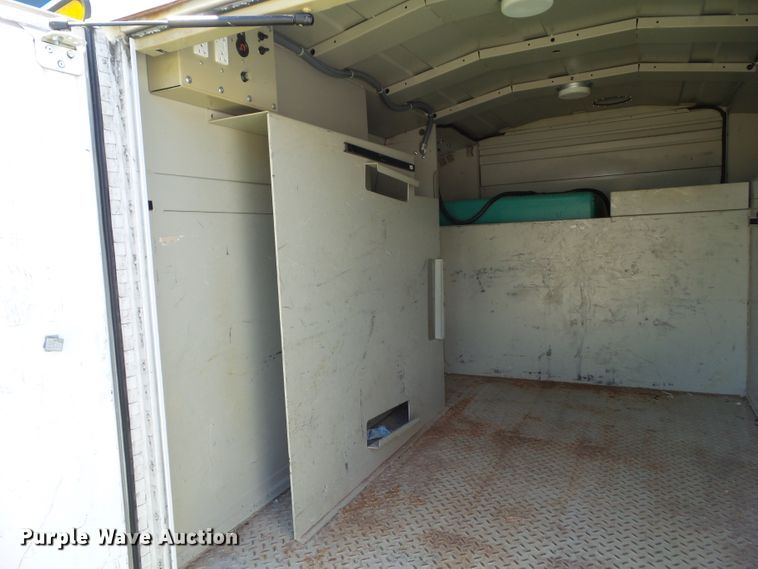 image for item EM9993 2008 Ford F350 Super Duty  utility bed pickup truck