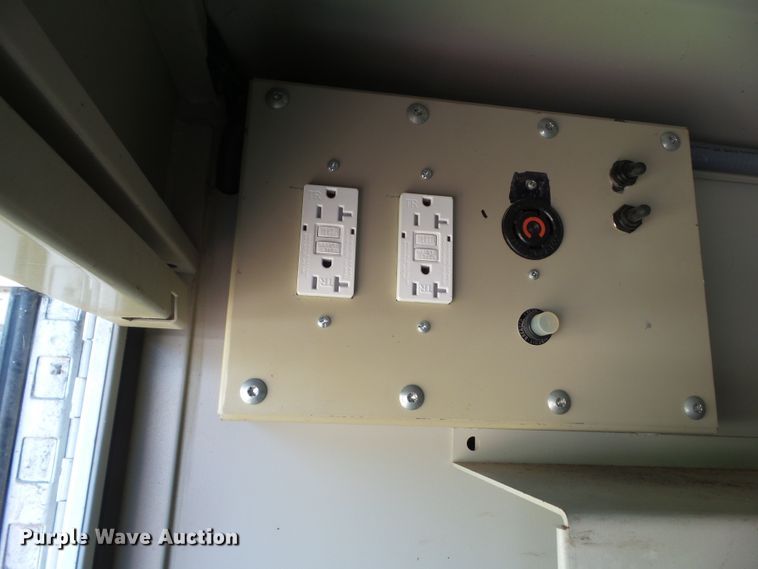 image for item EM9993 2008 Ford F350 Super Duty  utility bed pickup truck