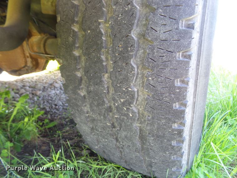 image for item EM9993 2008 Ford F350 Super Duty  utility bed pickup truck