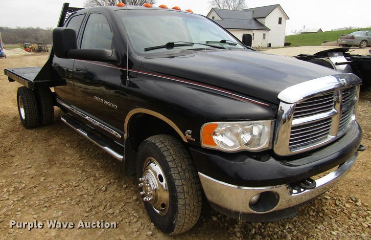 image for item FD9419 2005 Dodge Ram 3500  Quad Cab flatbed pickup truck