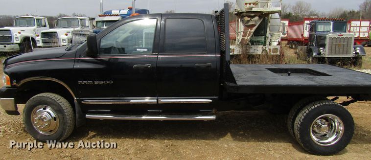 image for item FD9419 2005 Dodge Ram 3500  Quad Cab flatbed pickup truck