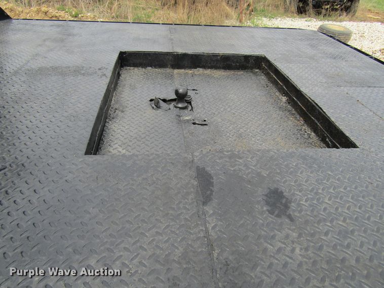 image for item FD9419 2005 Dodge Ram 3500  Quad Cab flatbed pickup truck