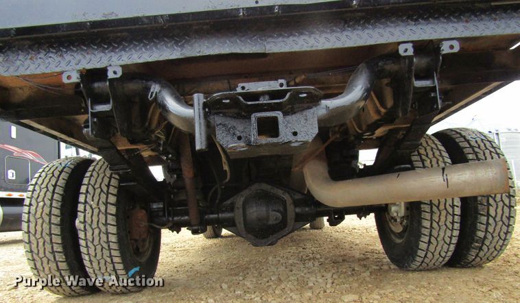 image for item FD9419 2005 Dodge Ram 3500  Quad Cab flatbed pickup truck