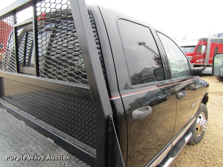 image for item FD9419 2005 Dodge Ram 3500  Quad Cab flatbed pickup truck