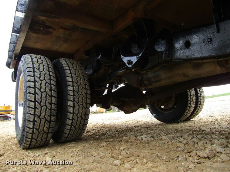 image for item FD9419 2005 Dodge Ram 3500  Quad Cab flatbed pickup truck