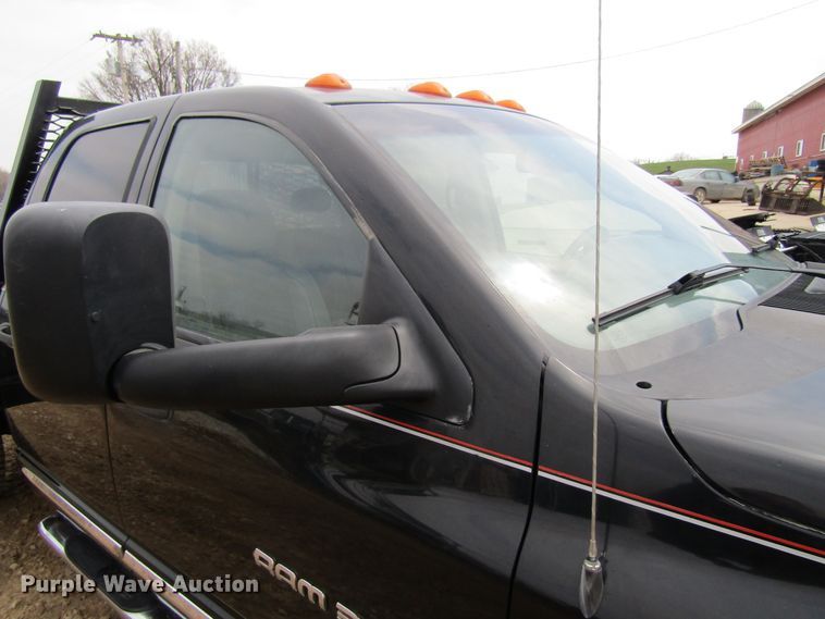 image for item FD9419 2005 Dodge Ram 3500  Quad Cab flatbed pickup truck