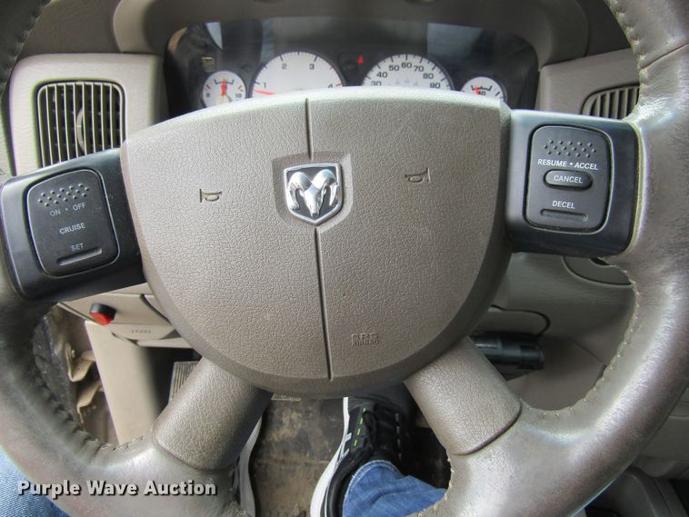 image for item FD9419 2005 Dodge Ram 3500  Quad Cab flatbed pickup truck