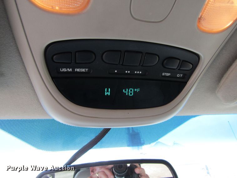 image for item FD9419 2005 Dodge Ram 3500  Quad Cab flatbed pickup truck