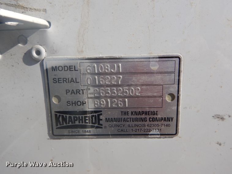 image for item GB9956 2002 Ford F350 Super Duty  Crew Cab utility bed pickup truck