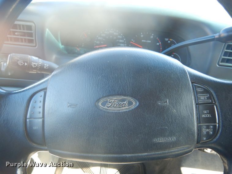 image for item GB9956 2002 Ford F350 Super Duty  Crew Cab utility bed pickup truck