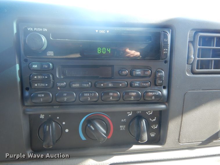 image for item GB9956 2002 Ford F350 Super Duty  Crew Cab utility bed pickup truck