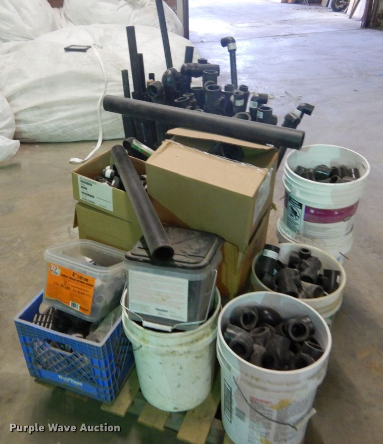 image for item GB9971 Pipe fittings and adapters