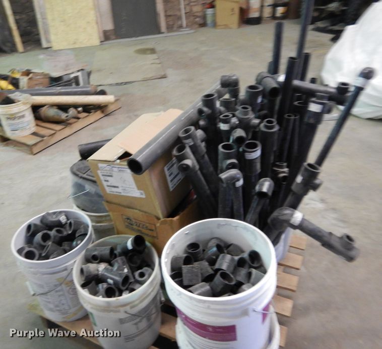 image for item GB9971 Pipe fittings and adapters