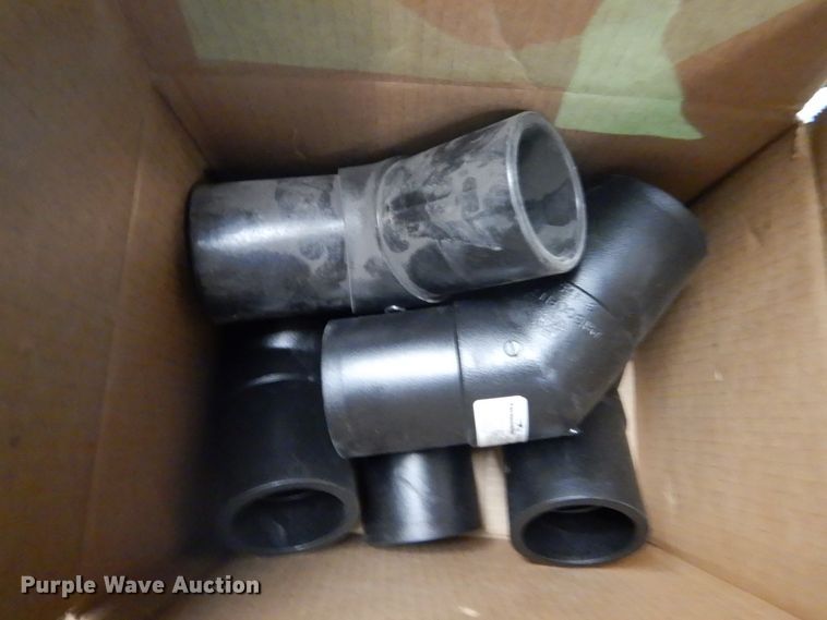 image for item GB9971 Pipe fittings and adapters