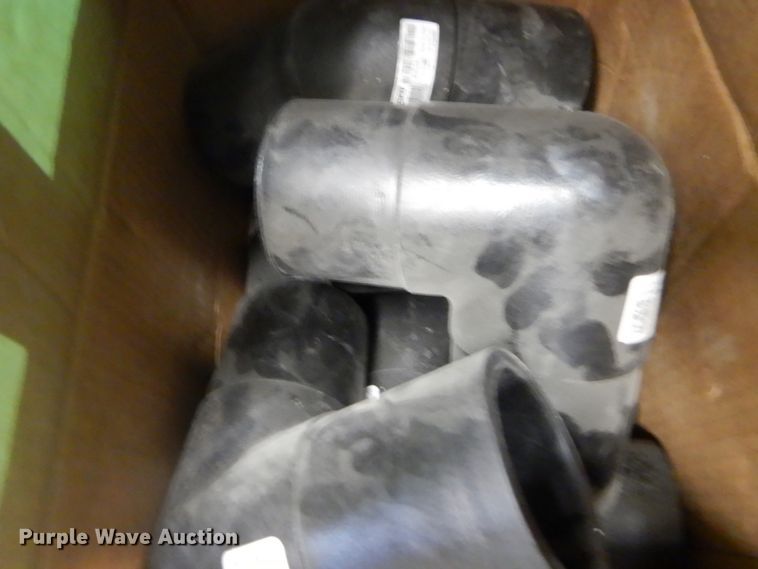 image for item GB9971 Pipe fittings and adapters