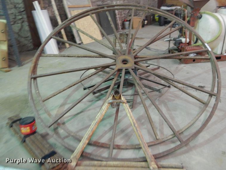 image for item GB9972 (2) hoses reels