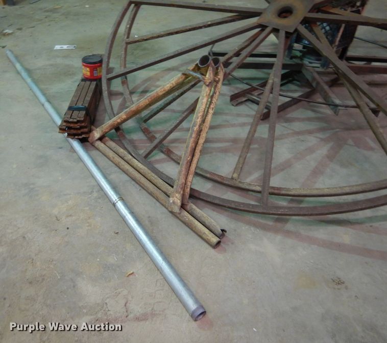 image for item GB9972 (2) hoses reels