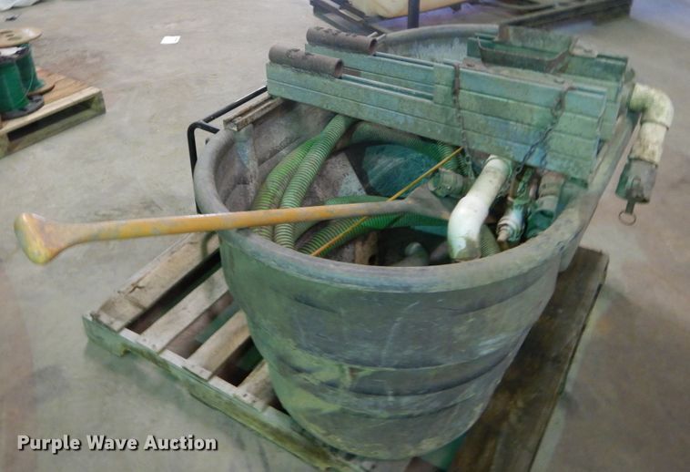 image for item GB9975 Tank