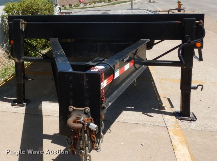 image for item GB9981 2005 B&B equipment trailer