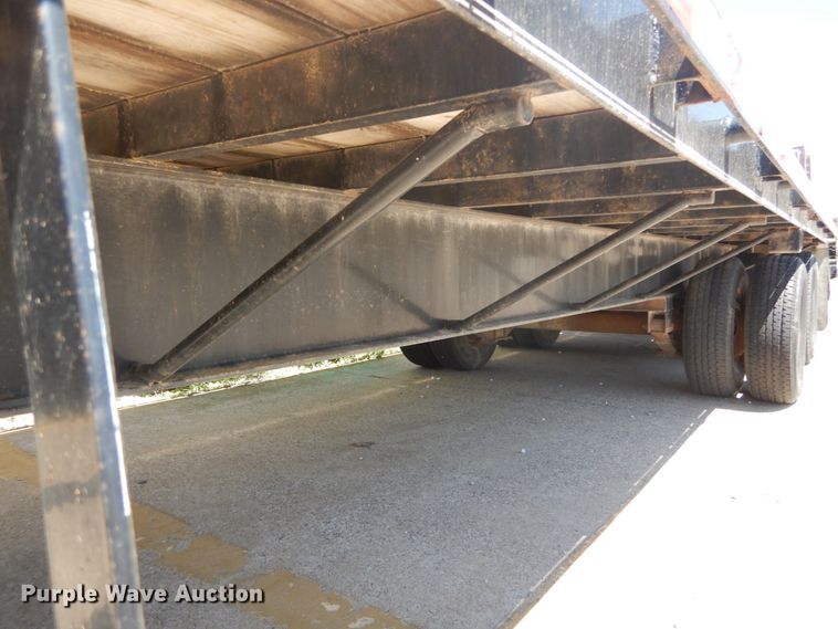 image for item GB9981 2005 B&B equipment trailer