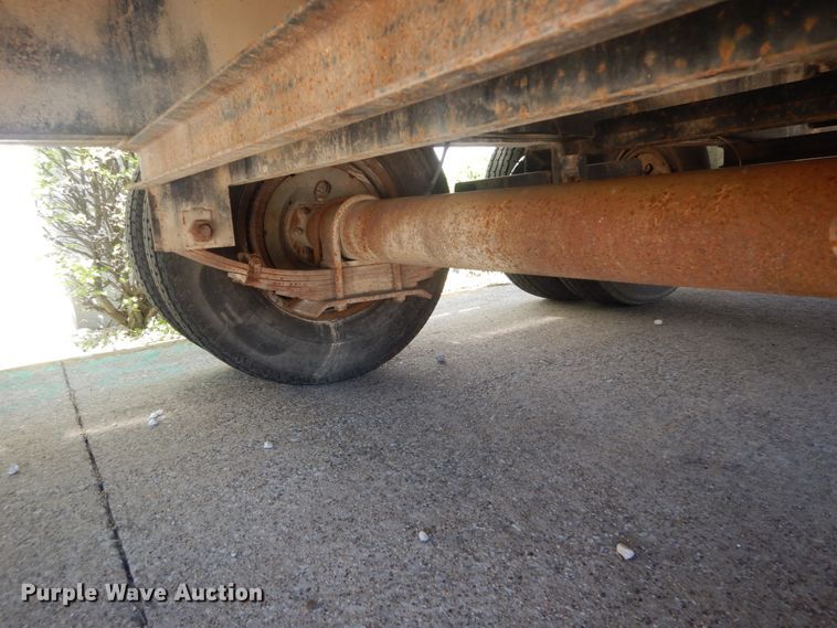 image for item GB9981 2005 B&B equipment trailer