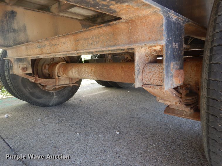 image for item GB9981 2005 B&B equipment trailer