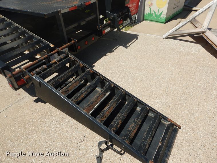 image for item GB9981 2005 B&B equipment trailer