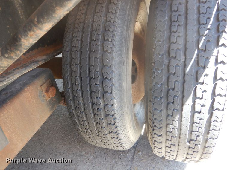 image for item GB9981 2005 B&B equipment trailer