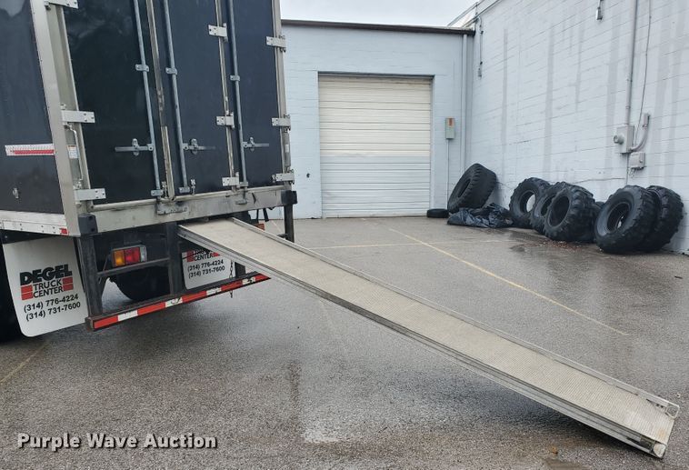 image for item GB9983 2008 Nissan UD2600 refrigerated box truck