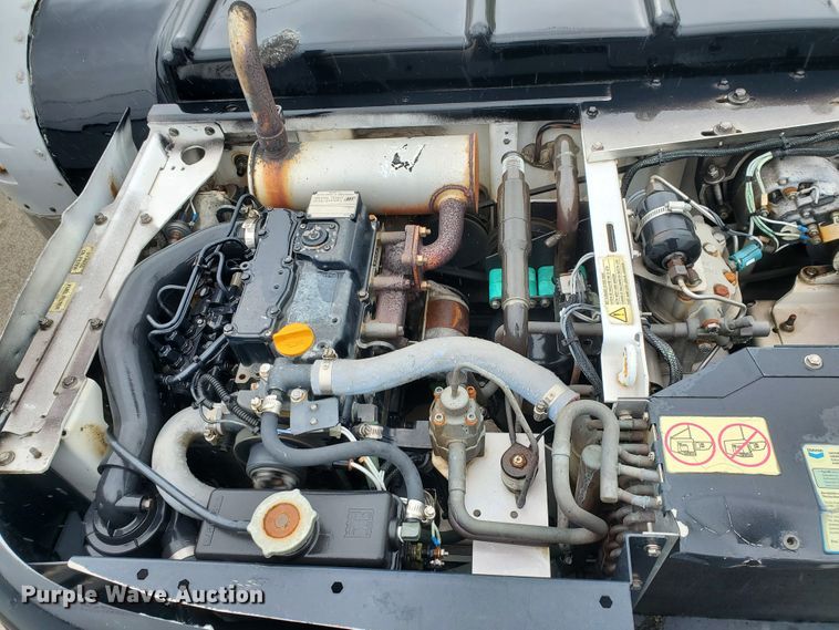 image for item GB9983 2008 Nissan UD2600 refrigerated box truck