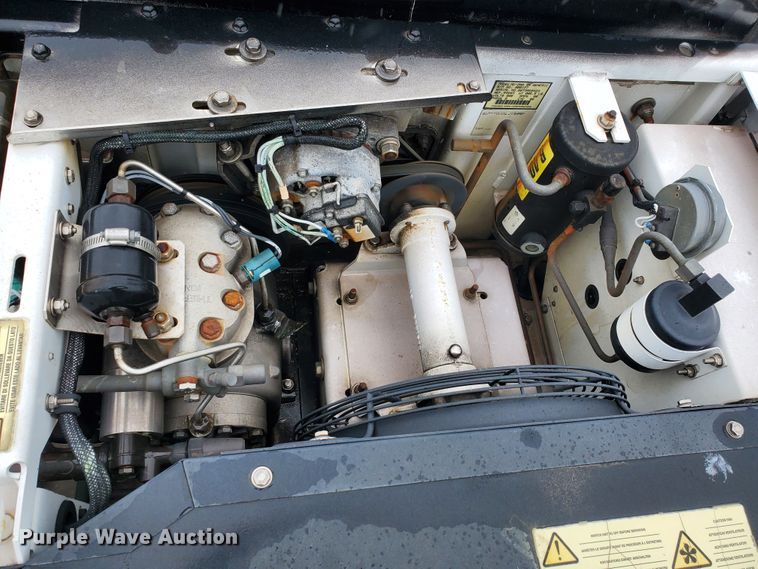 image for item GB9983 2008 Nissan UD2600 refrigerated box truck