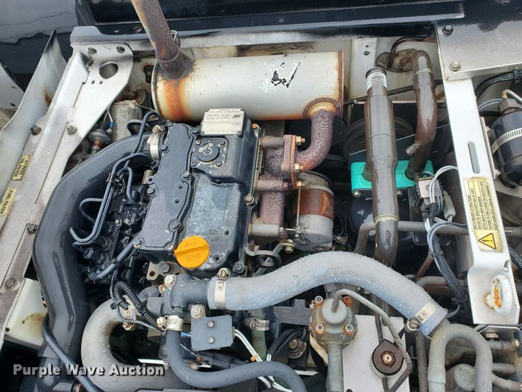 image for item GB9983 2008 Nissan UD2600 refrigerated box truck