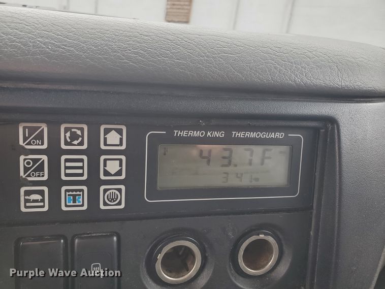 image for item GB9983 2008 Nissan UD2600 refrigerated box truck