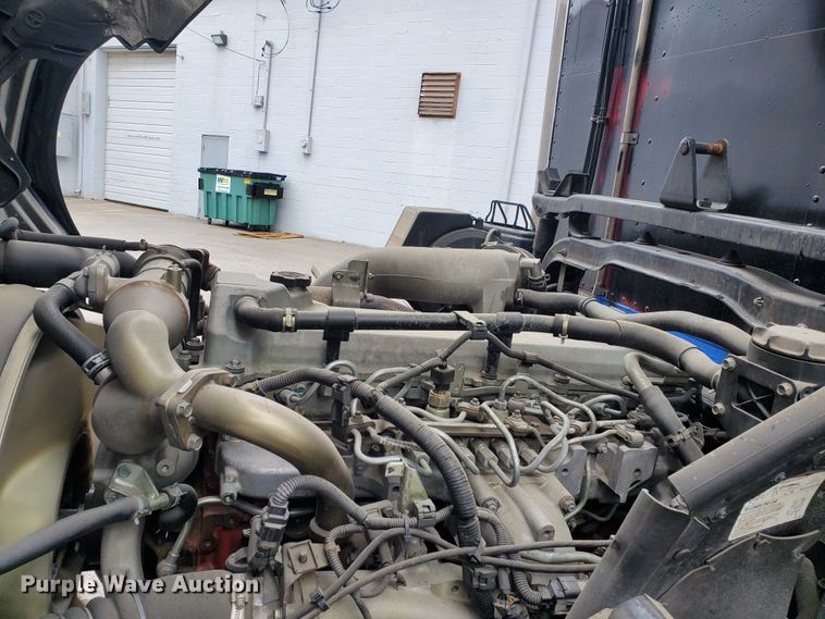 image for item GB9983 2008 Nissan UD2600 refrigerated box truck