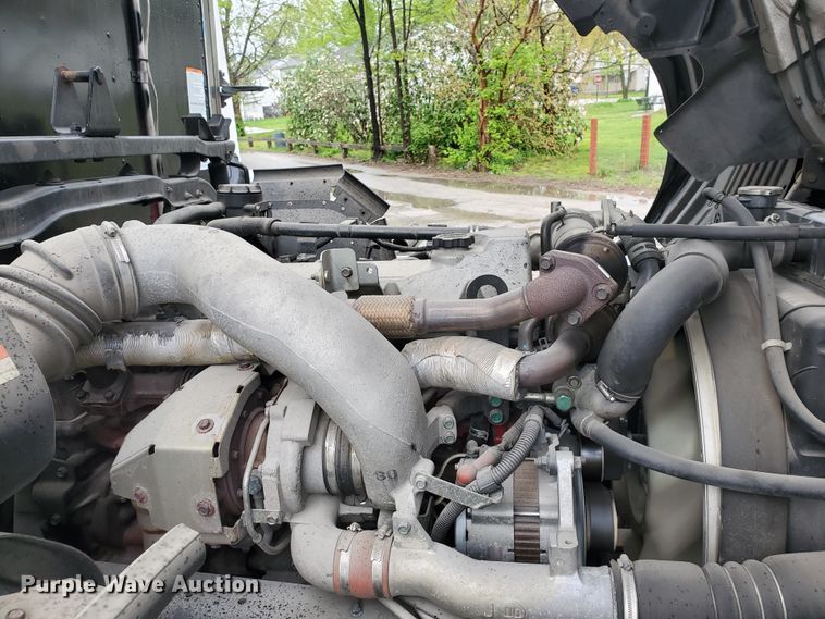 image for item GB9983 2008 Nissan UD2600 refrigerated box truck