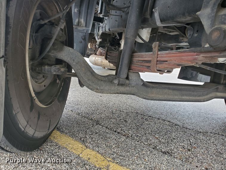 image for item GB9983 2008 Nissan UD2600 refrigerated box truck