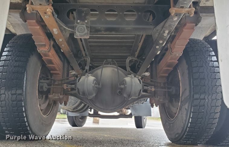 image for item GB9983 2008 Nissan UD2600 refrigerated box truck