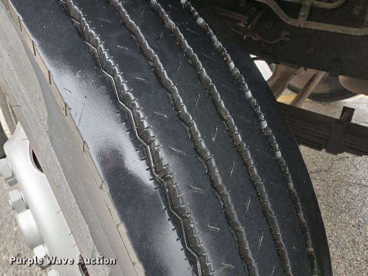 image for item GB9983 2008 Nissan UD2600 refrigerated box truck