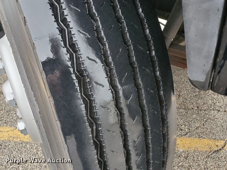 image for item GB9983 2008 Nissan UD2600 refrigerated box truck