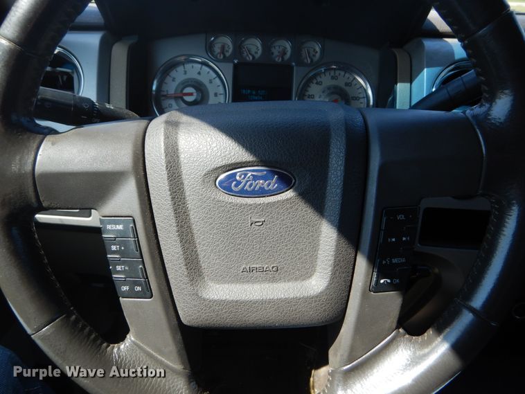 image for item GB9985 2009 Ford F150 Lariat  SuperCrew pickup truck