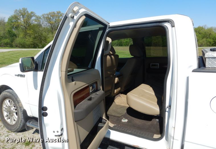 image for item GB9985 2009 Ford F150 Lariat  SuperCrew pickup truck