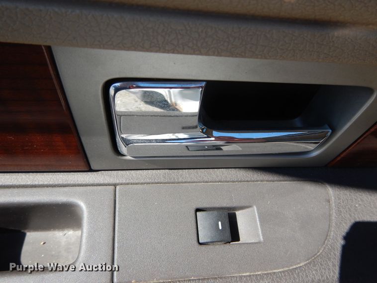 image for item GB9985 2009 Ford F150 Lariat  SuperCrew pickup truck