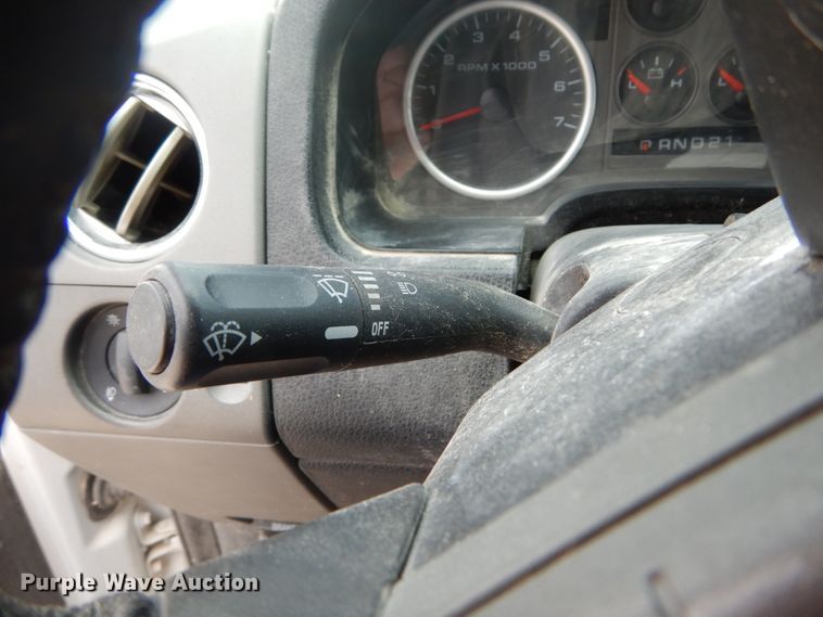 image for item GB9989 2007 Ford F150  SuperCrew pickup truck