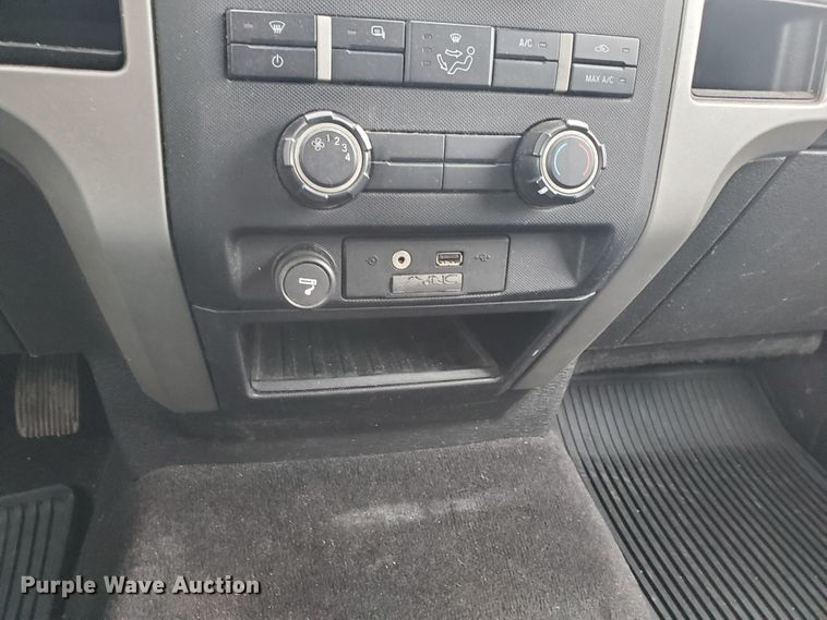 image for item GB9998 2012 Ford F150 XLT  SuperCab pickup truck