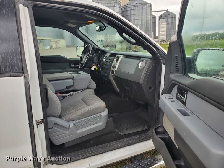 image for item GB9998 2012 Ford F150 XLT  SuperCab pickup truck