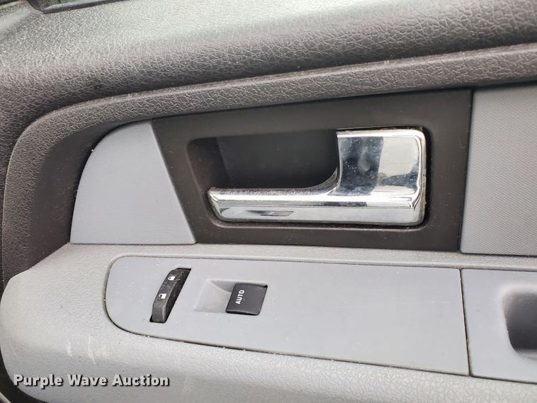 image for item GB9998 2012 Ford F150 XLT  SuperCab pickup truck