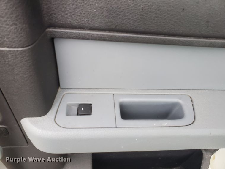 image for item GB9998 2012 Ford F150 XLT  SuperCab pickup truck