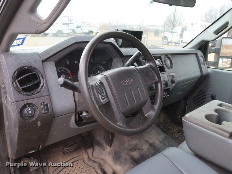 image for item GD9954 2011 Ford F350 Super Duty XL SuperCab utility bed pickup truck