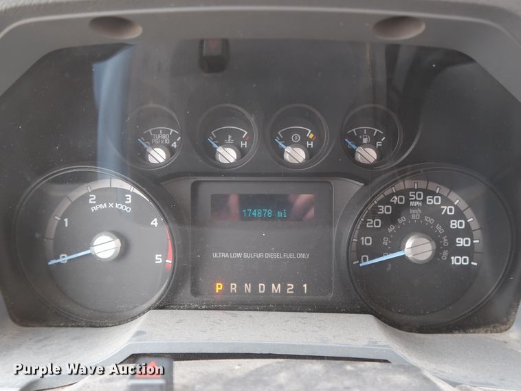 image for item GD9954 2011 Ford F350 Super Duty XL SuperCab utility bed pickup truck